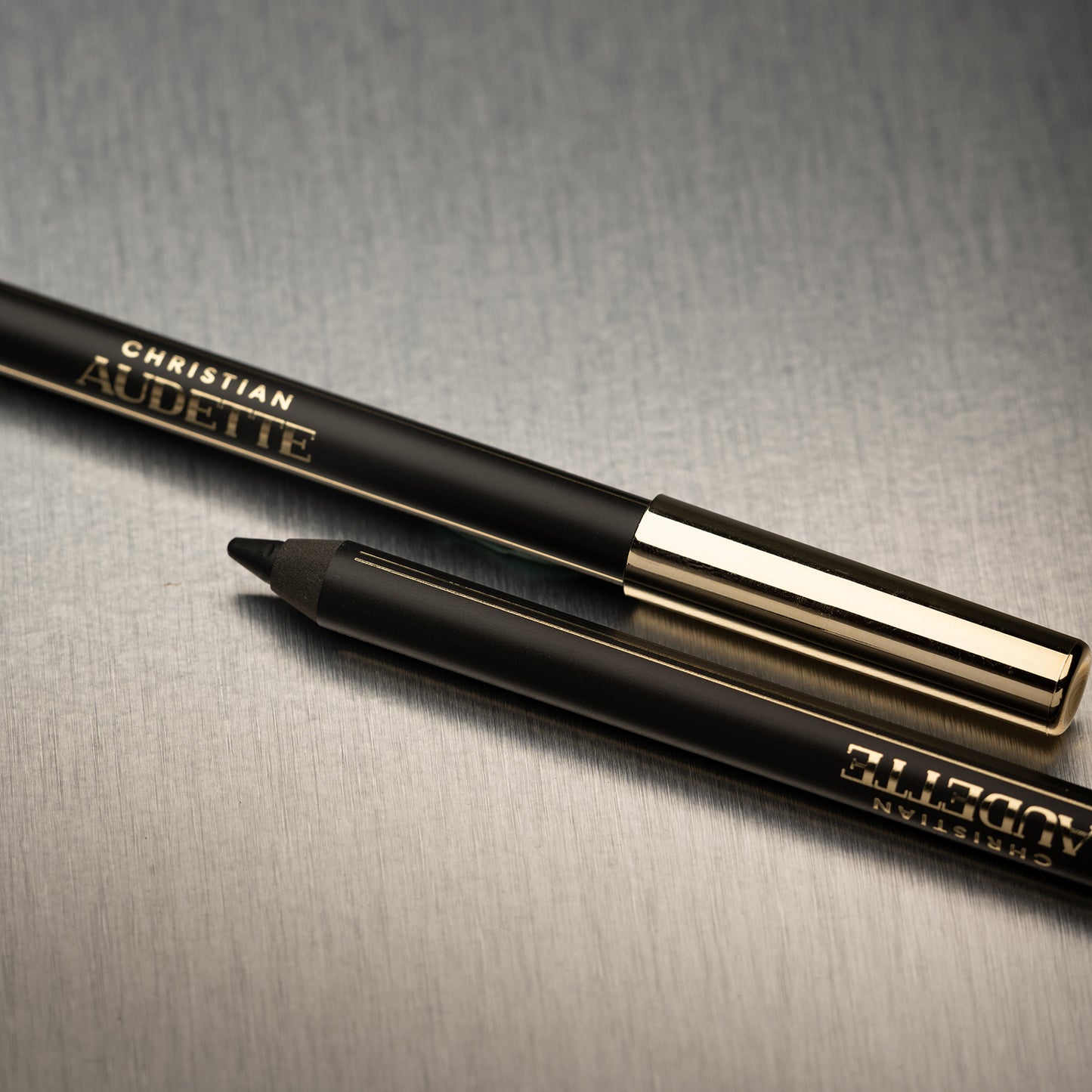 Panther Blackest-Black Velvet Eye Liner