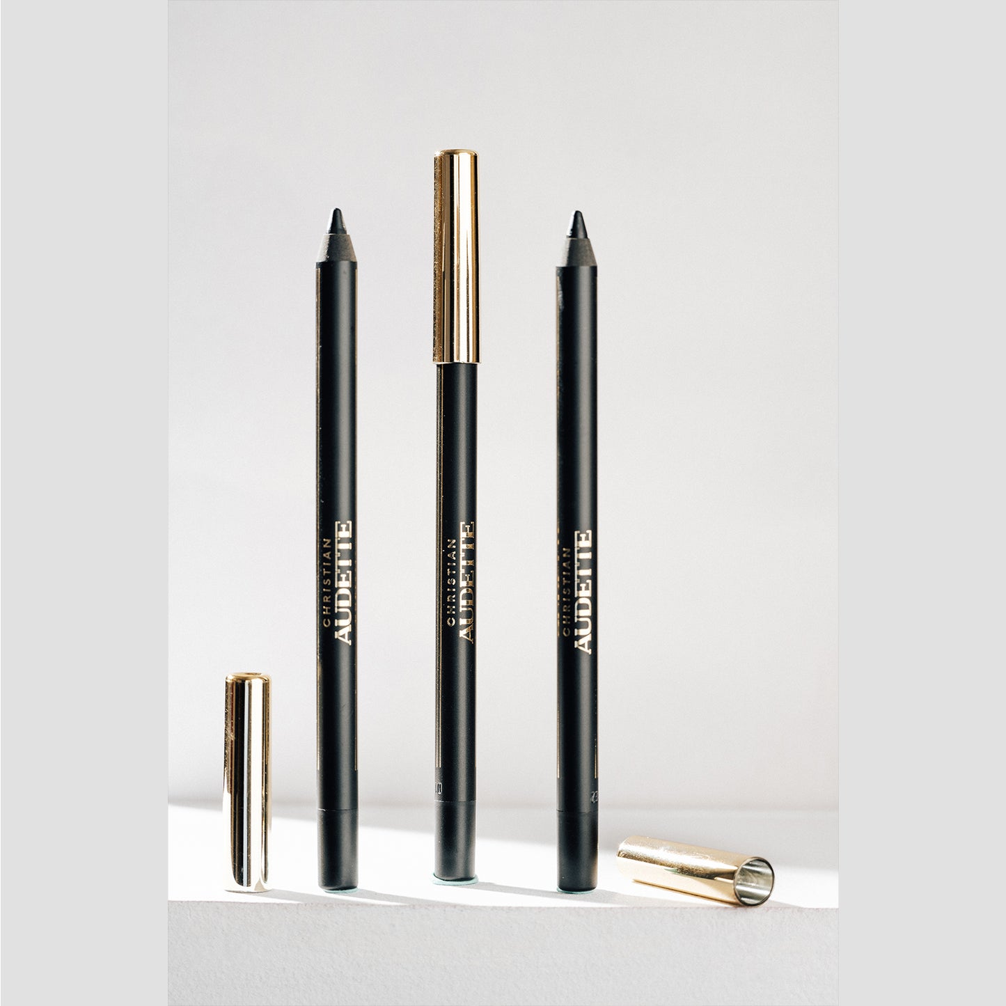 Panther Blackest-Black Velvet Eye Liner